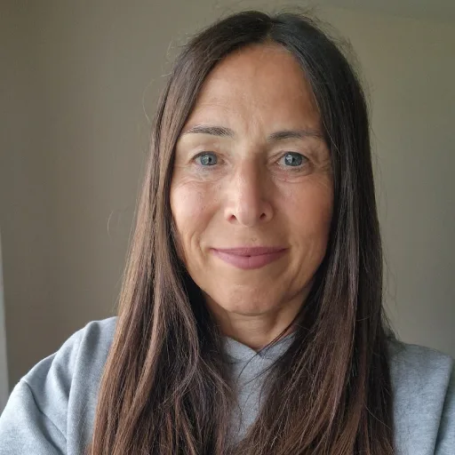 Instructors 1318 Andrea Smale