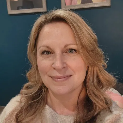 Instructors 821 Rikki Davlin